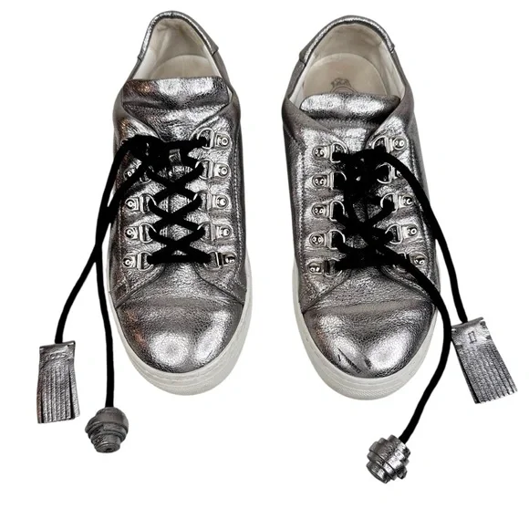 TOD’S Sportivo Metallic Leather Sneakers SZ 38 Fringe Silver Shoes